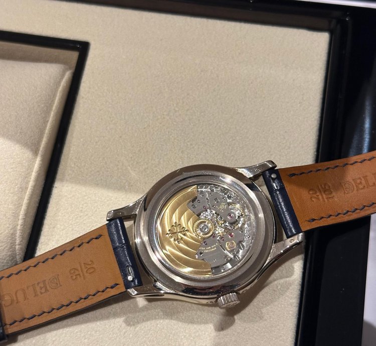Patek Philippe Annual Calendar 2022 5205g-013 full Set 2024 Service