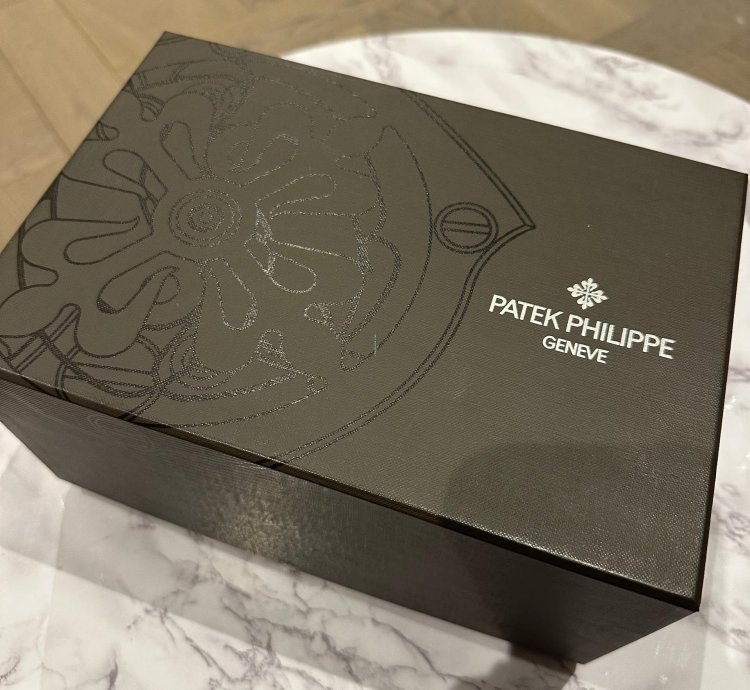 Patek Philippe Annual Calendar 2022 5205g-013 full Set 2024 Service