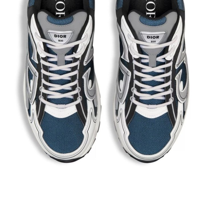 B30 Sneakers