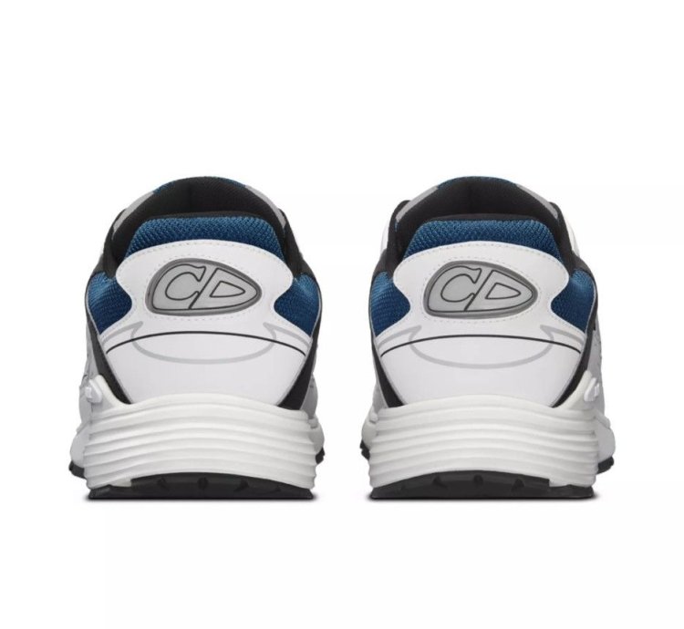 B30 Sneakers
