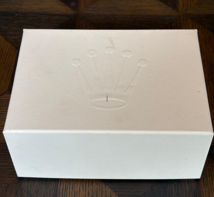 Rolex Sky-dweller Blue New Unworn Year 2021 Full Set With Original Receipt