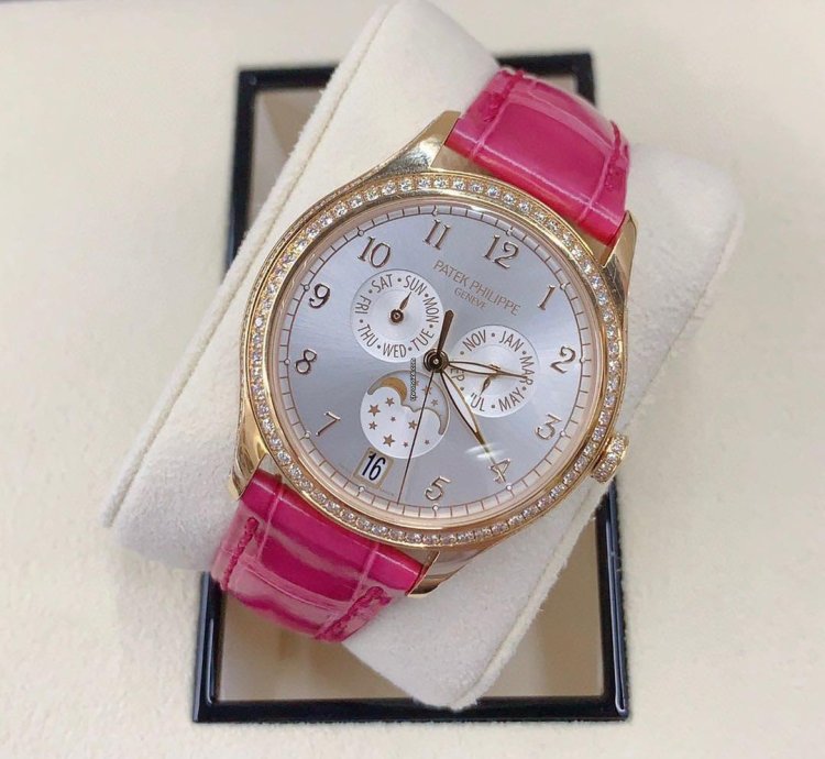 Patek Philippe Annual Calendar 4947r-001