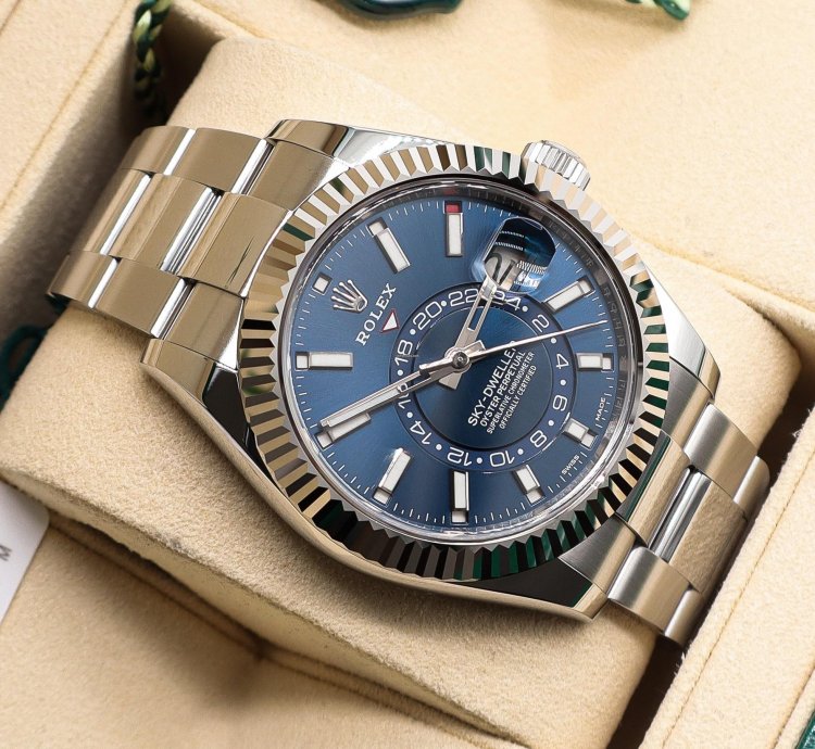 Rolex Sky-dweller Bright Blue New Unworn Year 2017 Full Set With Original Receipt
