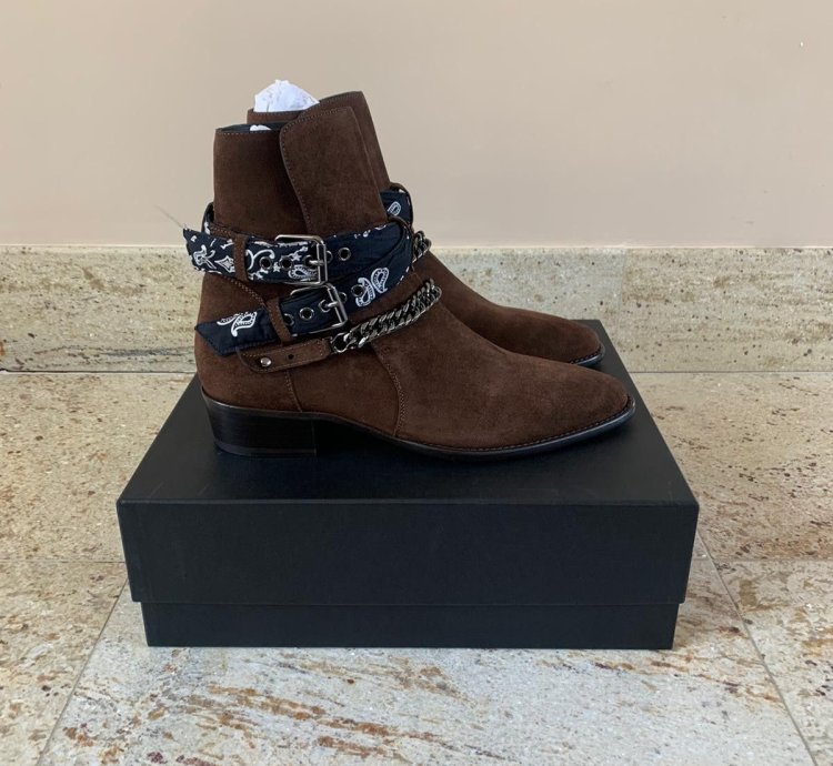 Bandana Chain Boots In Chocolate