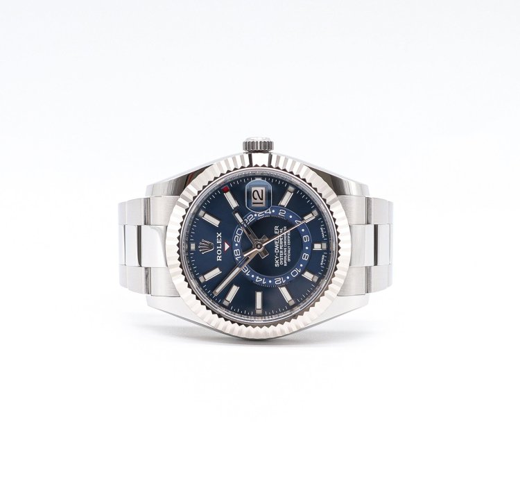 Rolex Sky-dweller Bright Blue New Unworn Year 2017 Full Set With Original Receipt