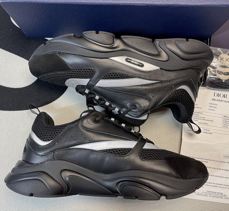 Dior B22 Black Reflective