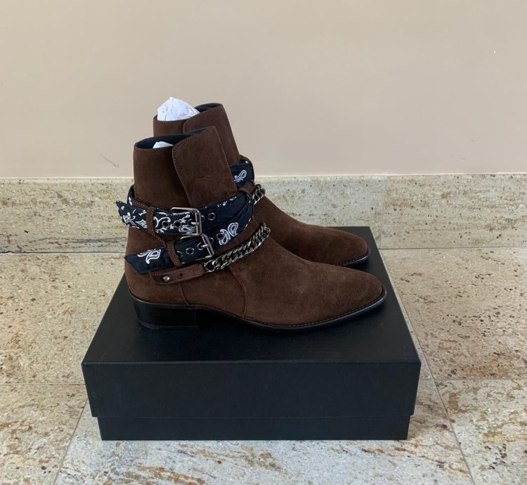 Bandana Chain Boots In Chocolate