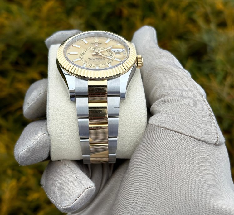 Rolex Sky-dweller Champagne Dial