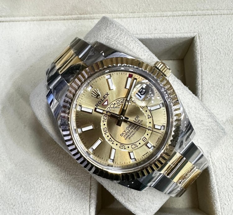 Rolex Sky-dweller Champagne Dial