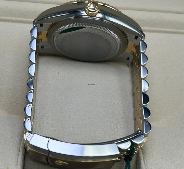 Rolex Sky-dweller Champagne Dial 326933 Jubilee Bracelet New