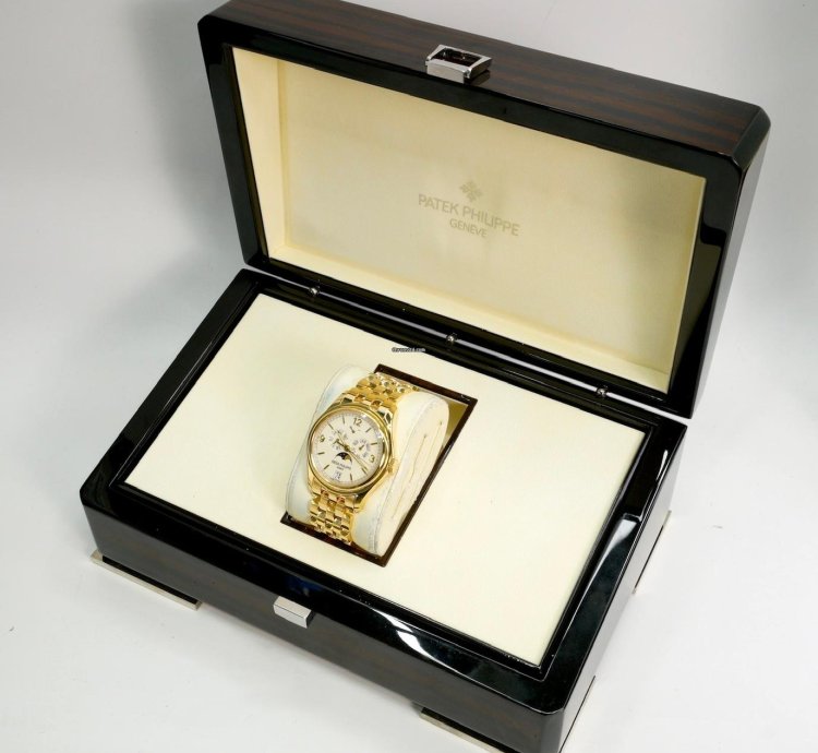 Patek Philippe Annual Calendar 5146 1j-001 Moonphase Ivory Dial Yellow Gold 39mm