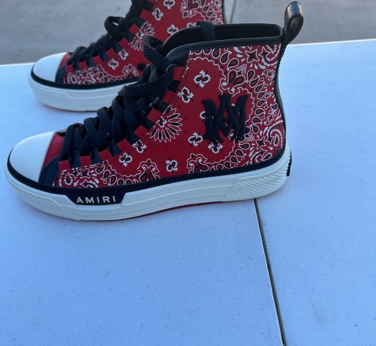 Bandana Ma Logo Court Hi Red High Top Sneakers
