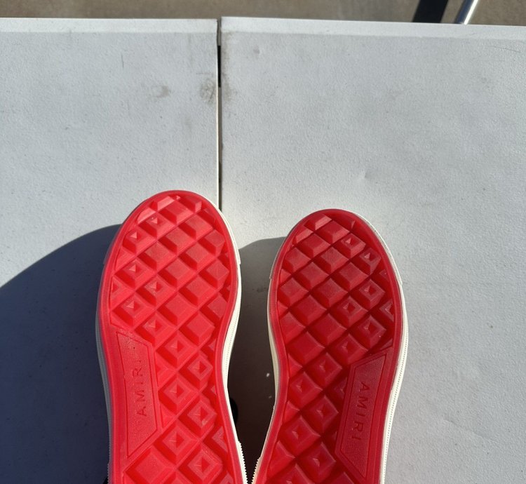 Bandana Ma Logo Court Hi Red High Top Sneakers