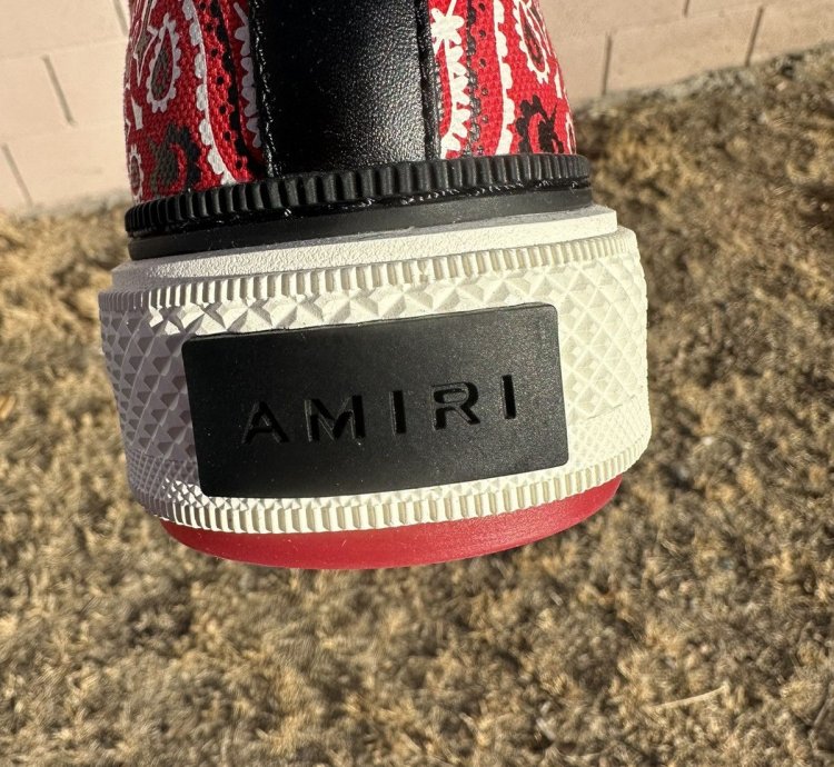 Bandana Ma Logo Court Hi Red High Top Sneakers