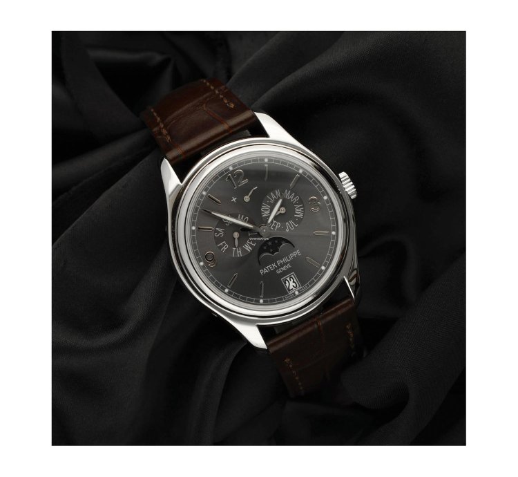 Patek Philippe Annual Calendar 5146g-010