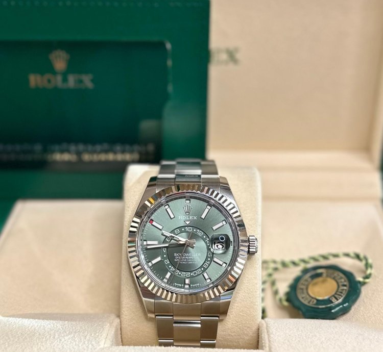 Rolex Sky-dweller Complete Mint Green Sky-dweller 42 Mm On Oyster Ref 336934