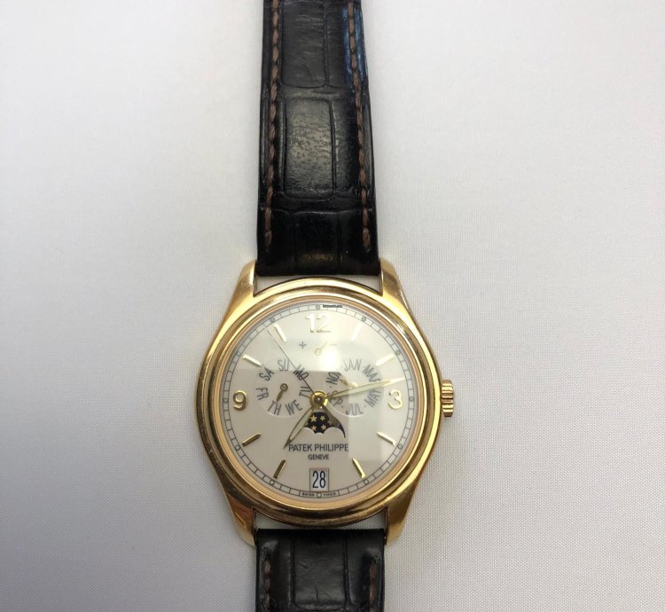 Patek Philippe Annual Calendar 5146j-001