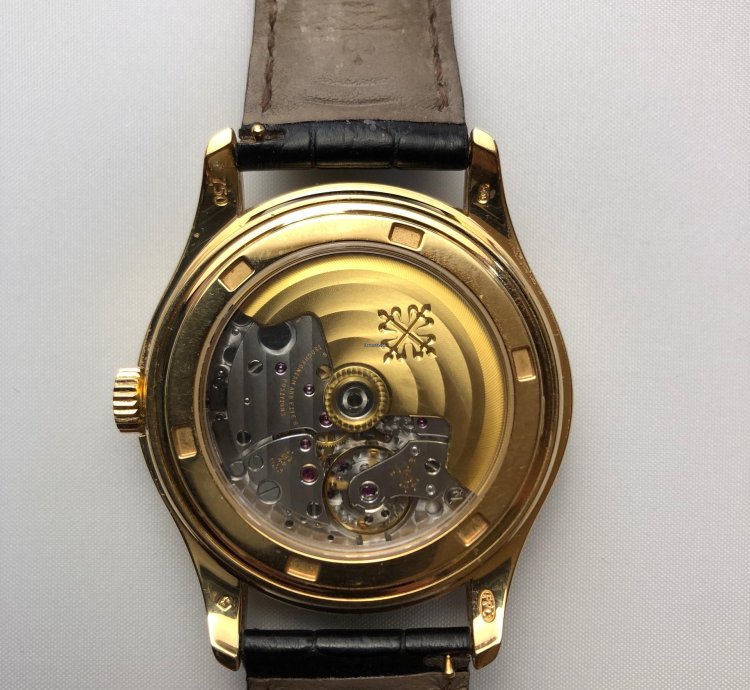 Patek Philippe Annual Calendar 5146j-001