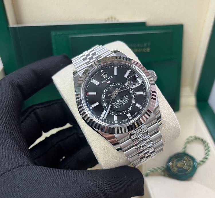 Rolex Sky-dweller Fluted Bezel Black Index Dial Jubilee Bracelet 336934