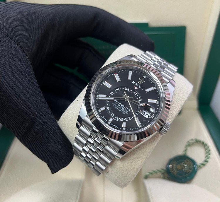 Rolex Sky-dweller Fluted Bezel Black Index Dial Jubilee Bracelet 336934