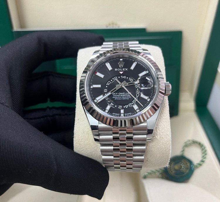 Rolex Sky-dweller Fluted Bezel Black Index Dial Jubilee Bracelet 336934