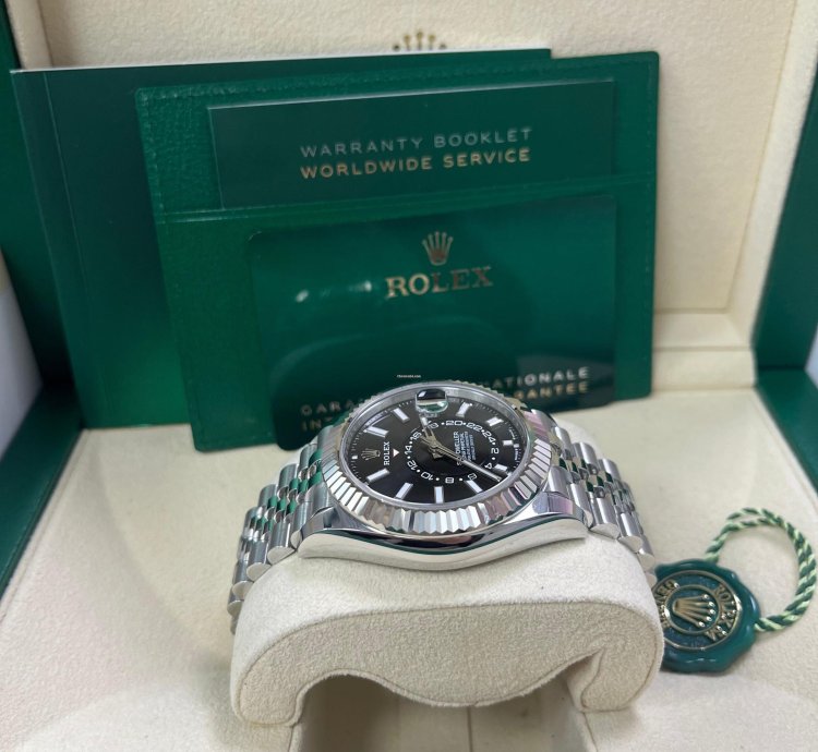 Rolex Sky-dweller Fluted Bezel Black Index Dial Jubilee Bracelet 336934