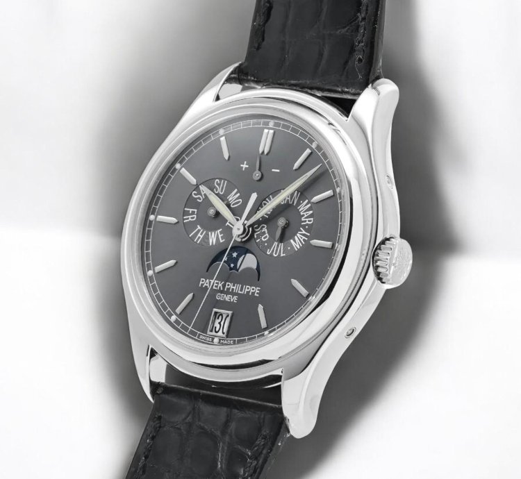Patek Philippe Annual Calendar 5146p Grey Dial Platinum Discontinued