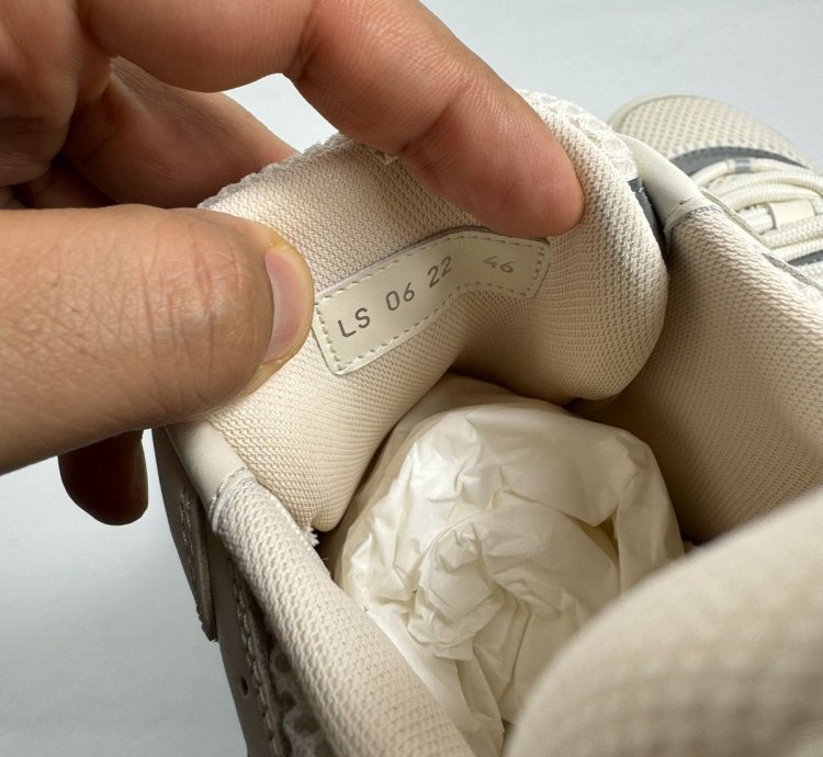 Beige Blue B22 Sneakers