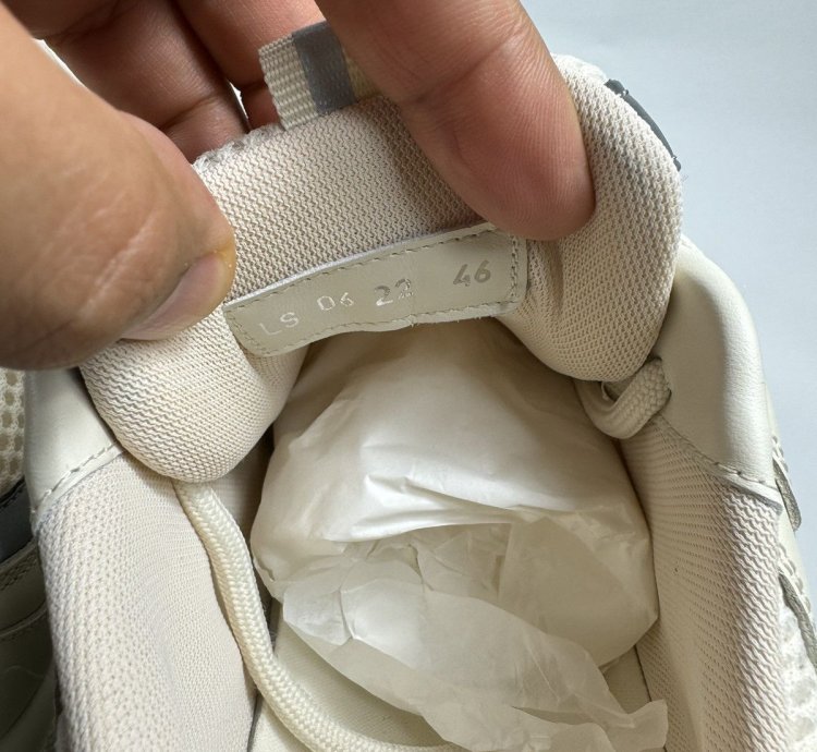 Beige Blue B22 Sneakers