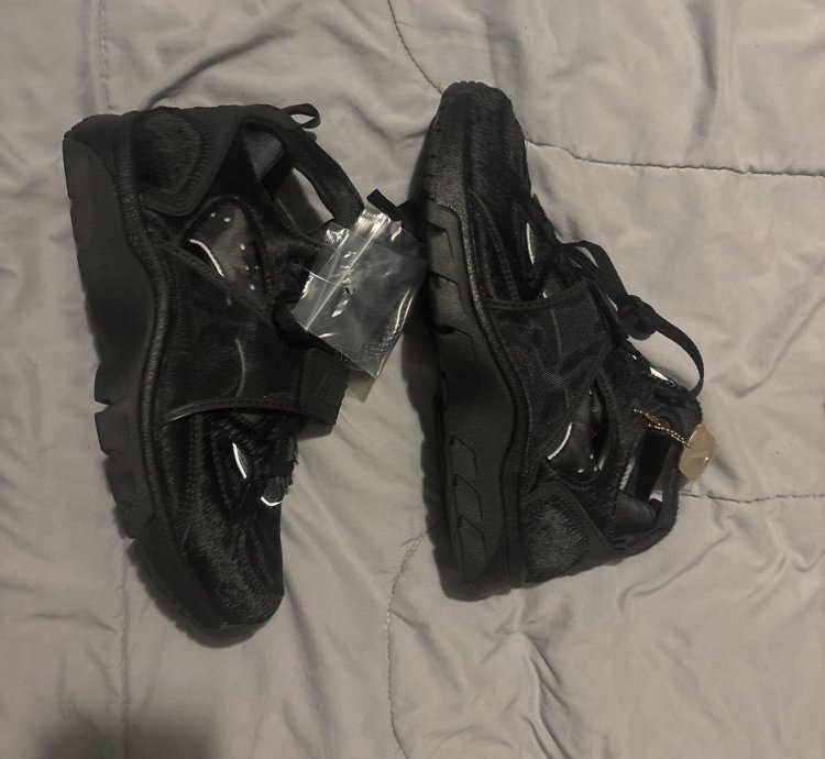 Corteiz Nike Air Huarache onyx