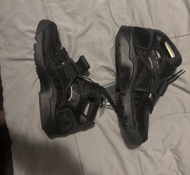Corteiz Nike Air Huarache onyx