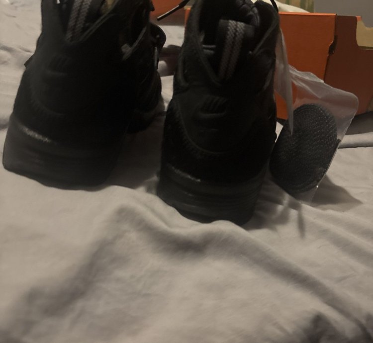 Corteiz Nike Air Huarache onyx