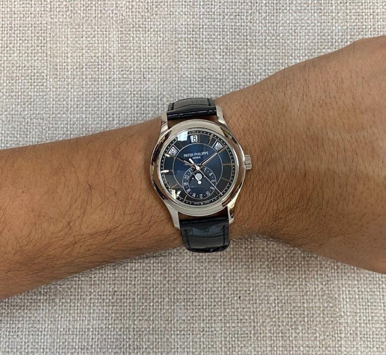 Patek Philippe Annual Calendar 5205 18k White Gold Blue Dial Watch 22 5205g