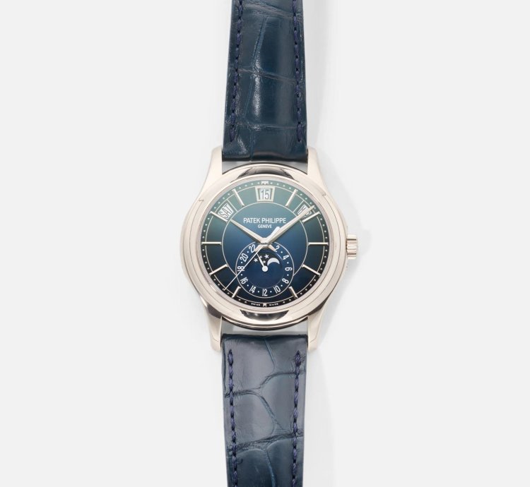Patek Philippe Annual Calendar 5205g-013 2019 Box And Papers