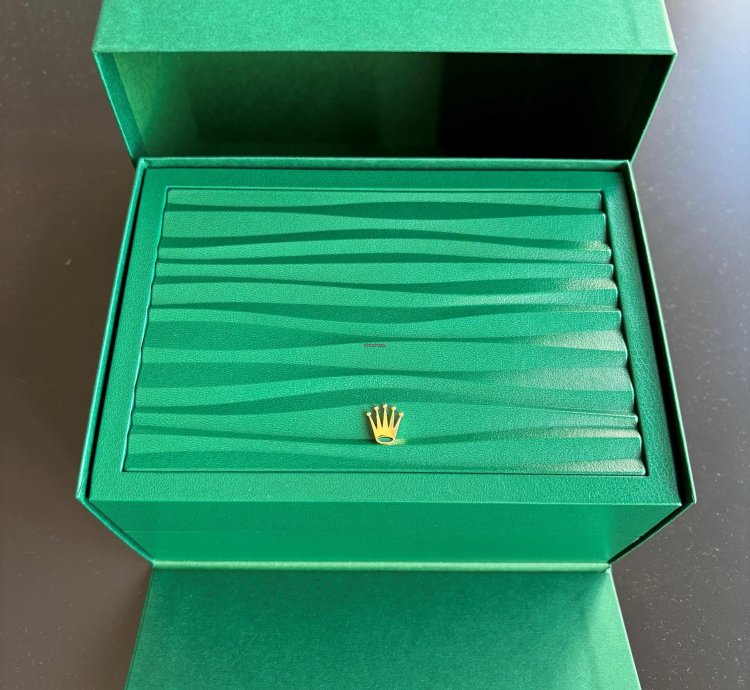 Rolex Sky-dweller Full Set Complet Neuf Jamais Port