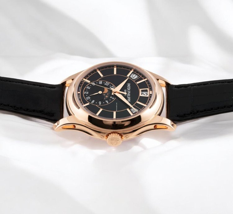 Patek Philippe Annual Calendar 5205r Black Dial 18k Rose Gold