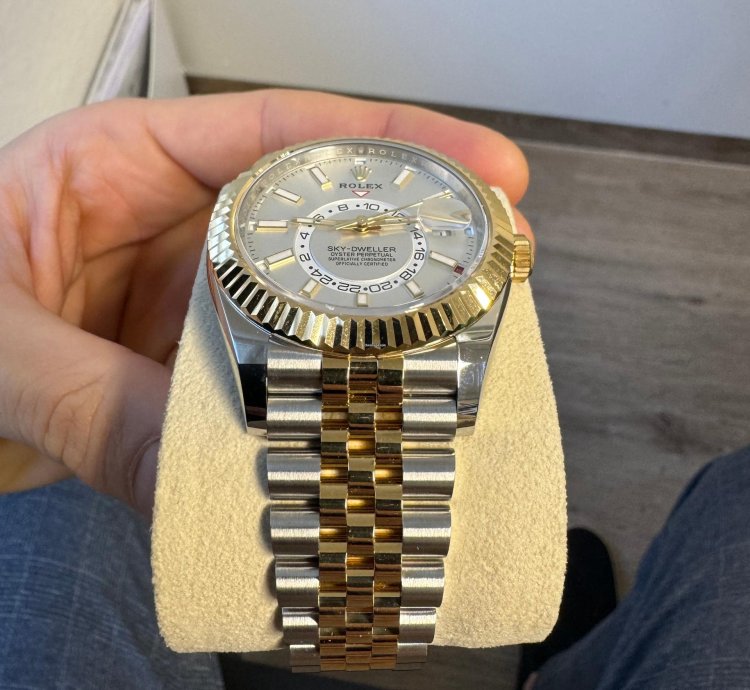 Rolex Sky-dweller Fullset Ungetragen 2024