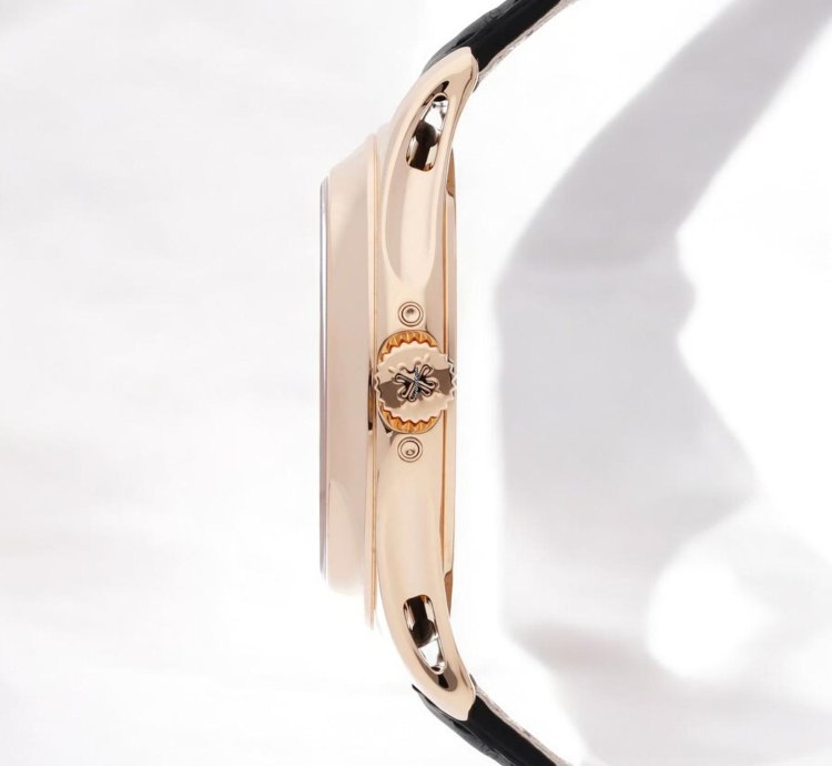 Patek Philippe Annual Calendar 5205r Silver Dial 18k Rose Gold
