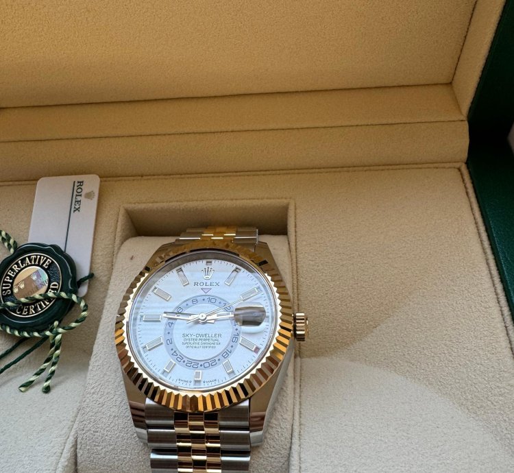 Rolex Sky-dweller Fullset Ungetragen 2024
