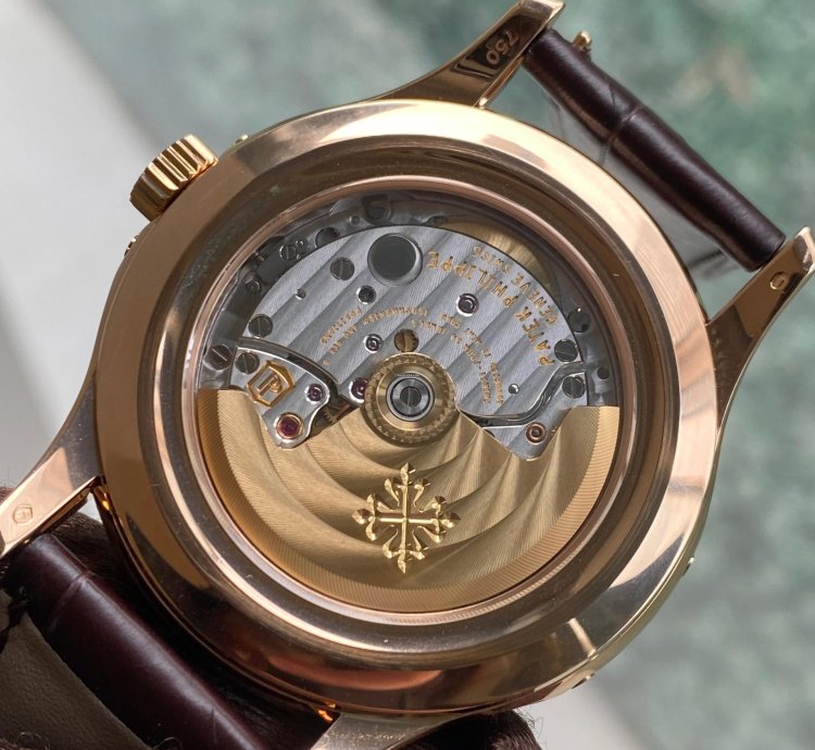 Patek Philippe Annual Calendar 5205r-001