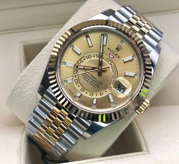 Rolex Sky-dweller Gold Champagne Dial Jubilee