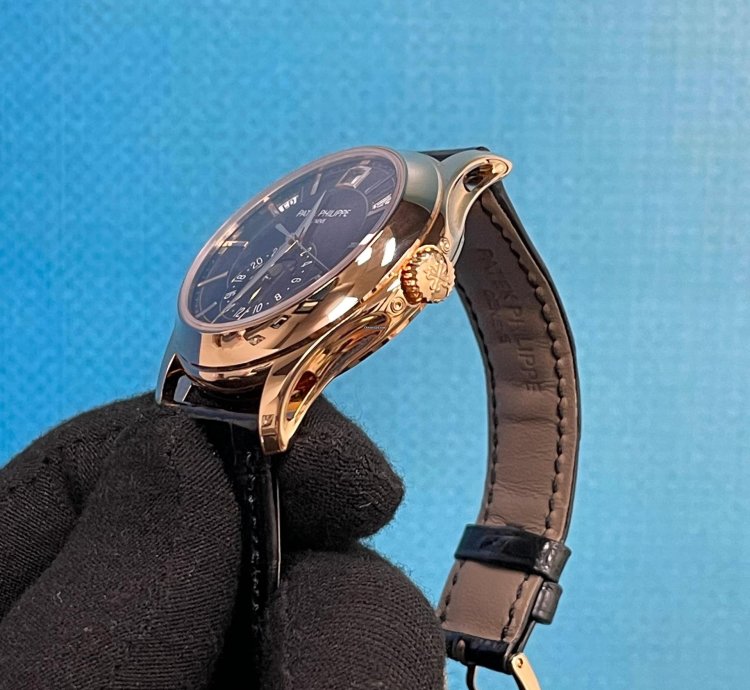 Patek Philippe Annual Calendar 5205r-010 Black Rose Gold Annual Calendar