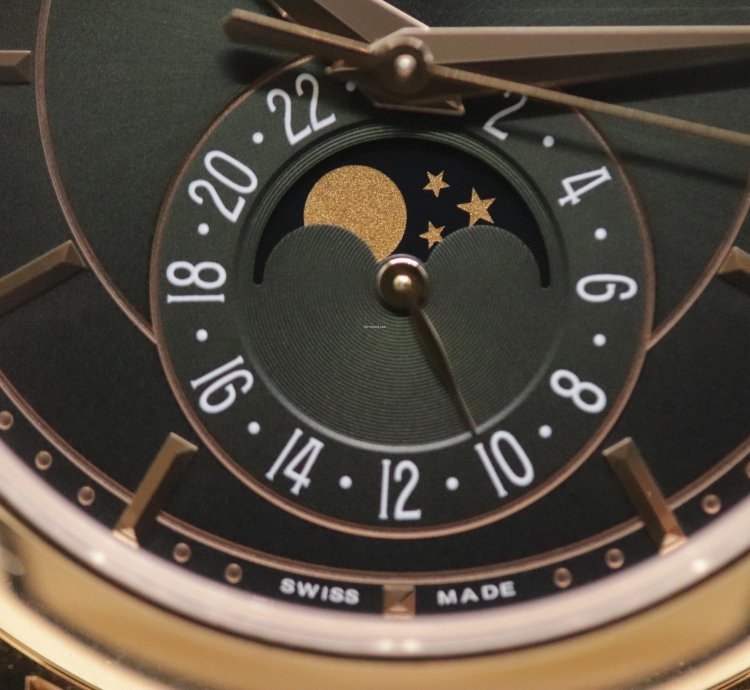 Patek Philippe Annual Calendar 5205r-011