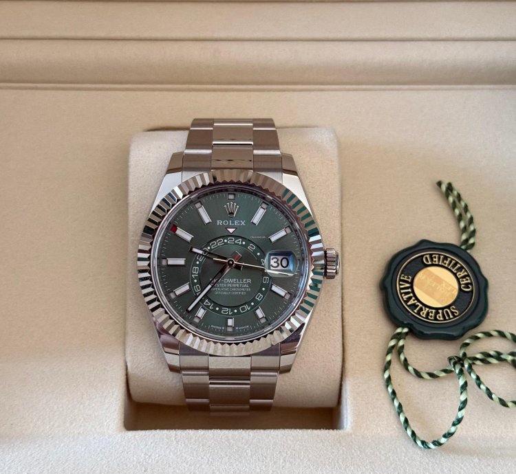 Rolex Sky-dweller Green 2024