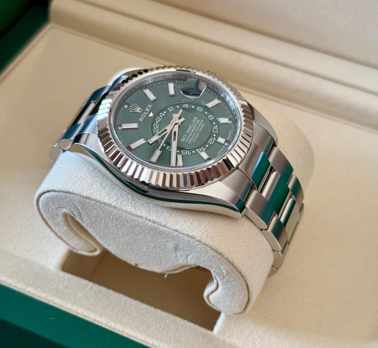 Rolex Sky-dweller Green 2024