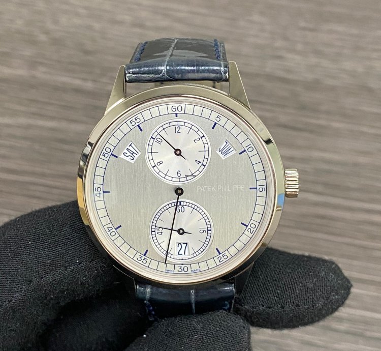 Patek Philippe Annual Calendar 5235g-001 White Gold Annual Calendar