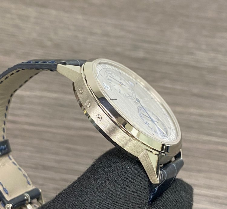 Patek Philippe Annual Calendar 5235g-001 White Gold Annual Calendar