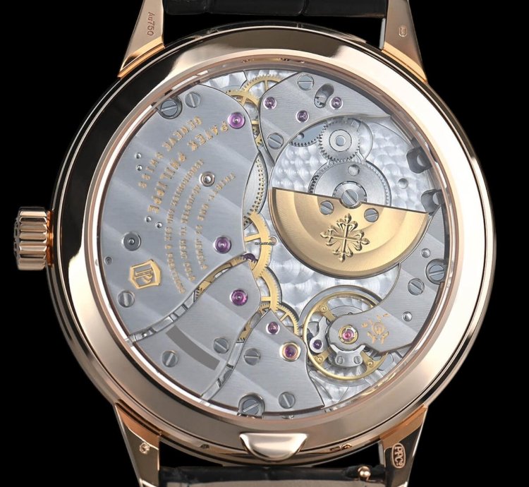 Patek Philippe Annual Calendar 5235r Regulator 18k Rose Gold 2022