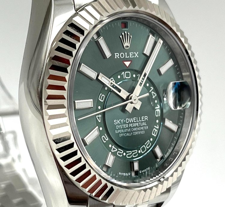Rolex Sky-dweller Green Dial Stainless Steel Jubilee Bracelet 336934 Unworn 2025