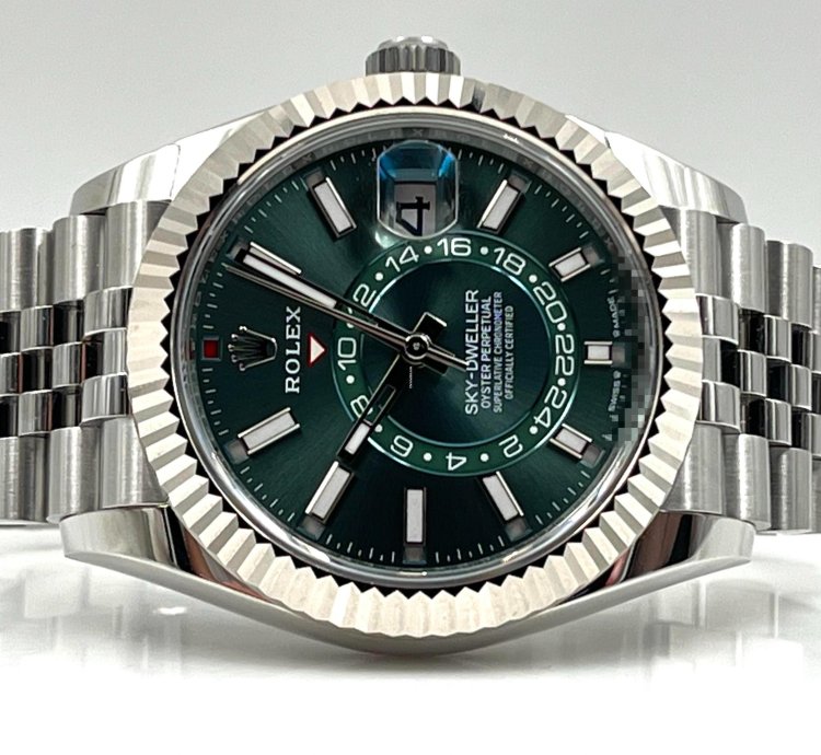 Rolex Sky-dweller Green Dial Stainless Steel Jubilee Bracelet 336934 Unworn 2025